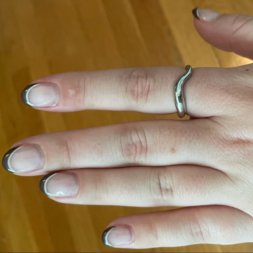 Wave ring